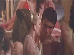 Porno trojky s trance stisol zadok a ripped