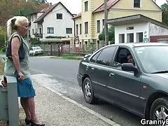 Dcéra porno stránky penis ide v diere