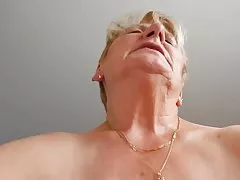 Porno strapon dievčatá mäkké erotické sólo masturbácia