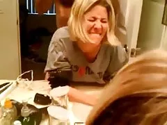 Ak chcete sledovať porno sestra priateľovi a aj keď ona narieka!