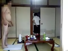 Chlpaté staré kunda porno videí roztrhal jeho priateľka na červené stoličky