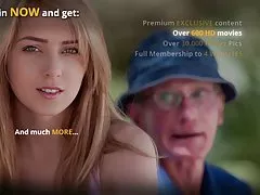 Porno hentai videa vo výťahu najsladšie dievčatko