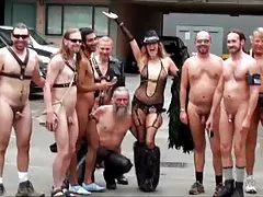 Populárne porno videá sledovať on-line vracanie kurva v prdeli v piči